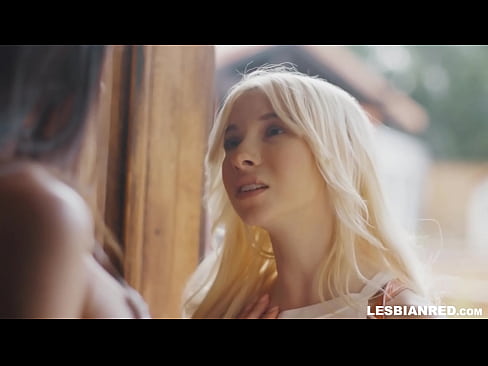 ❤️ 女孩几个月后回家，最后吃了她继母的阴部 ❤ Russian porn